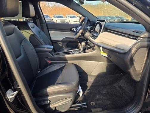 Diamond Black 2026 Jeep Compass Limited