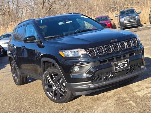 Diamond Black 2026 Jeep Compass Latitude