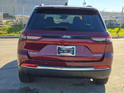 2024 Jeep Grand Cherokee Laredo X