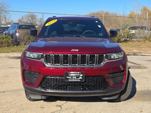 2024 Jeep Grand Cherokee Laredo X