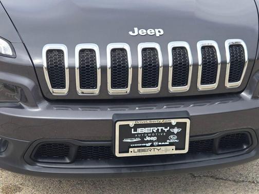 Granite Crystal Clearcoat Metallic 2016 Jeep Cherokee Latitude