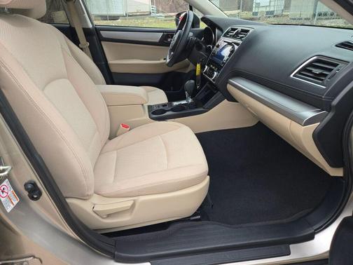 Tungsten Metallic 2018 Subaru Outback 2.5i Premium