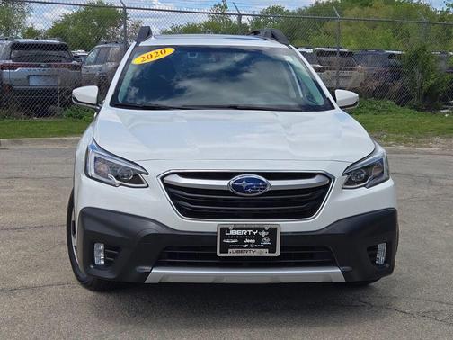 Crystal White Pearl 2020 Subaru Outback Limited XT
