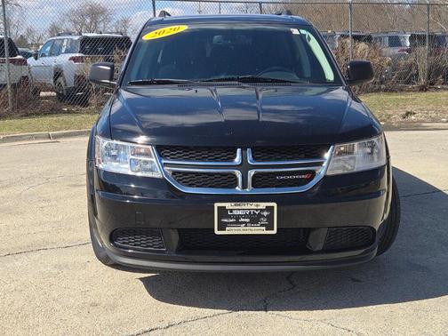 Pitch Black Clearcoat 2020 Dodge Journey SE Value