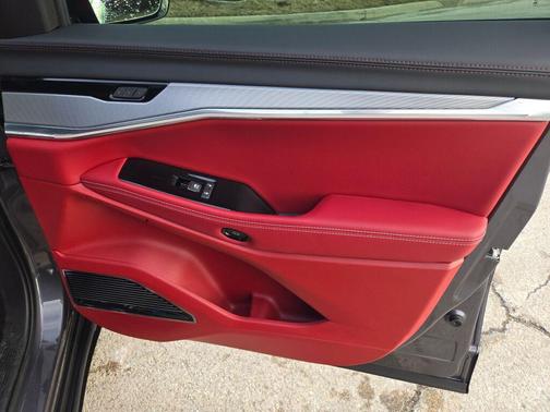 2025 Jeep Wagoneer S Launch Edition