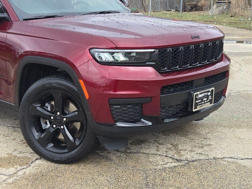 Velvet Red Pearlcoat 2023 Jeep Grand Cherokee L Laredo