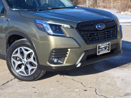 2024 Subaru Forester Premium