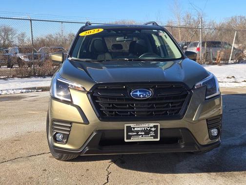 2024 Subaru Forester Premium