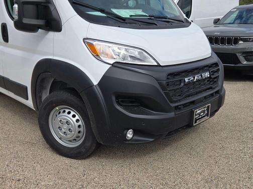 Bright White Clearcoat 2026 RAM ProMaster 1500 Low Roof
