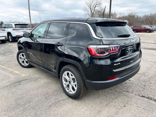 2025 Jeep Compass Sport