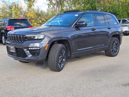 2025 Jeep Grand Cherokee Summit