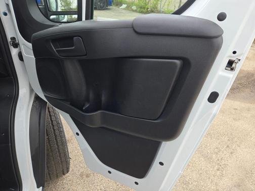 Bright White Clearcoat 2026 RAM ProMaster 1500 Base