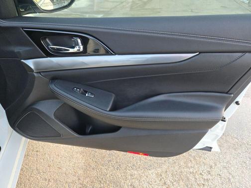 2021 Nissan Maxima SV