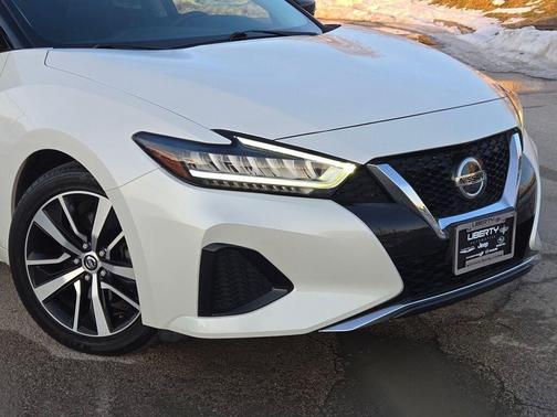 2021 Nissan Maxima SV