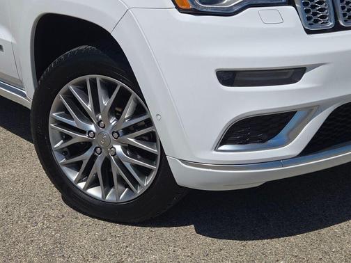 2017 Jeep Grand Cherokee Summit