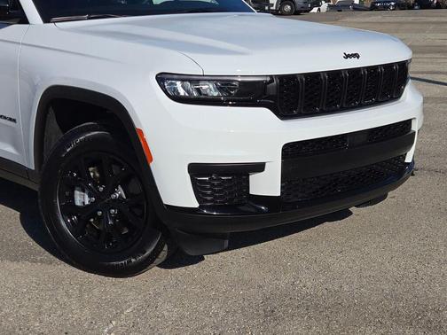2024 Jeep Grand Cherokee L Laredo