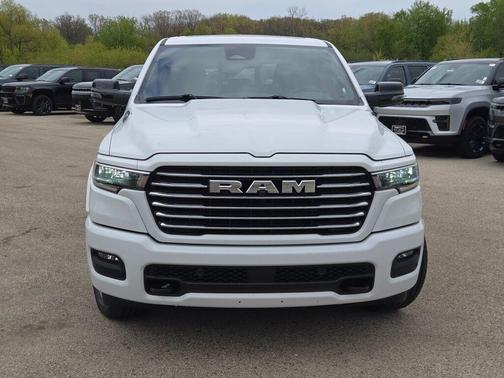 Bright White Clearcoat 2026 RAM 1500 Laramie
