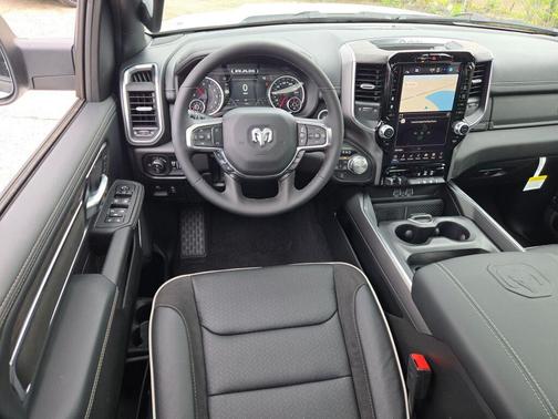 Bright White Clearcoat 2026 RAM 1500 Laramie