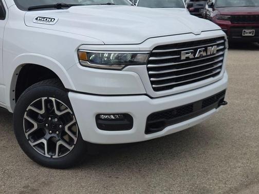 Bright White Clearcoat 2026 RAM 1500 Laramie