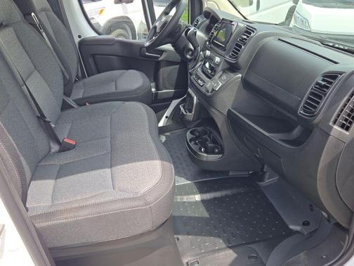 Bright White Clearcoat 2026 RAM ProMaster 2500 High Roof