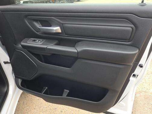 Bright White Clearcoat 2026 RAM 1500 Tradesman