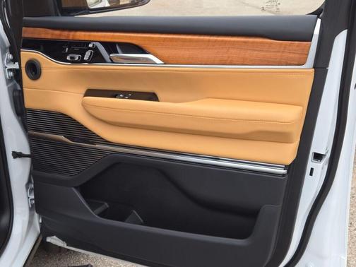 2024 Jeep Grand Wagoneer Series III