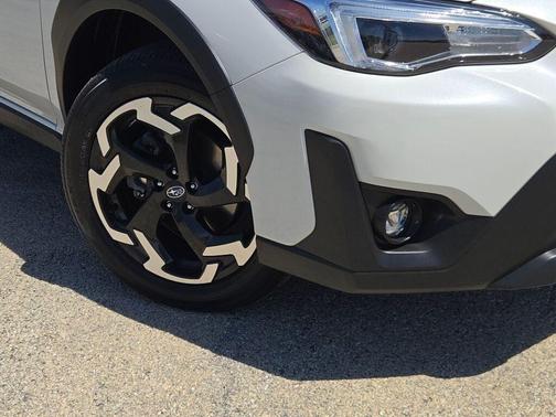 Crystal White Pearl 2023 Subaru Crosstrek Limited
