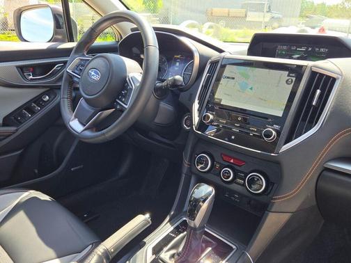 Crystal White Pearl 2023 Subaru Crosstrek Limited