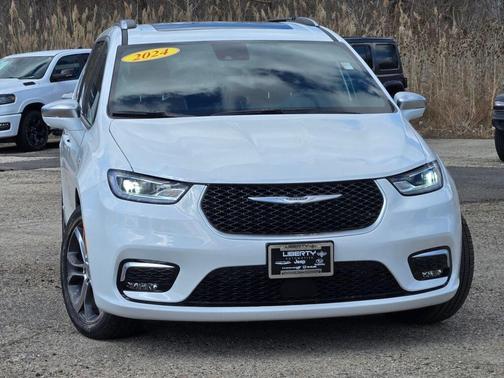 2024 Chrysler Pacifica Pinnacle