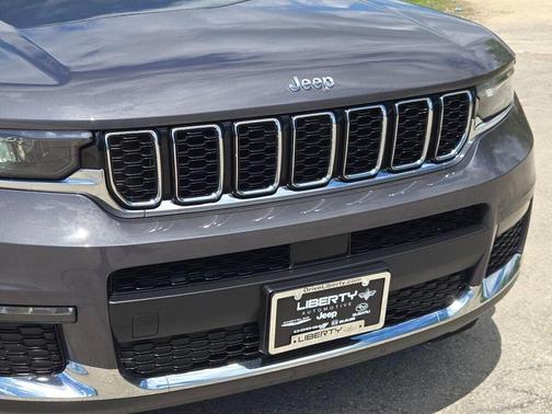 Metallic 2023 Jeep Grand Cherokee L Limited