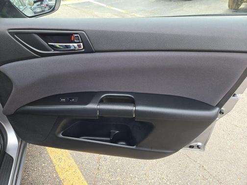 2012 Suzuki Kizashi SE