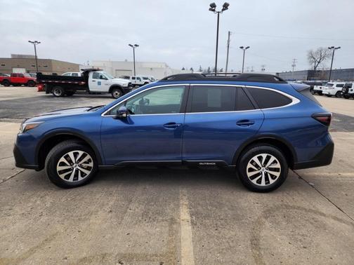Photo 4 of 67 of 2022 Subaru Outback Premium