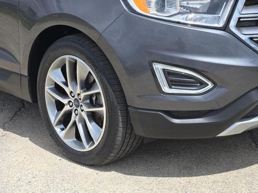 Magnetic 2017 Ford Edge Titanium