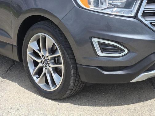 Magnetic 2017 Ford Edge Titanium
