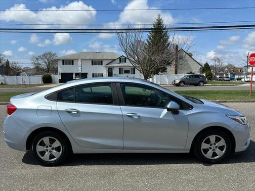 2018 Chevrolet Cruze LS