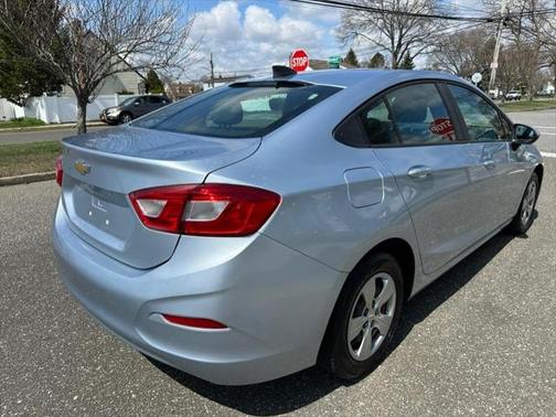 2018 Chevrolet Cruze LS