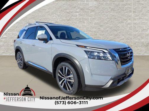 2025 Nissan Pathfinder Platinum 4WD