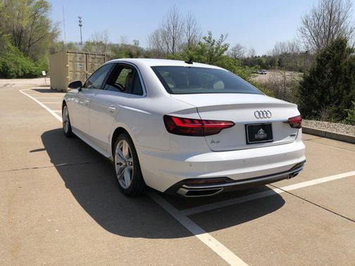 2023 Audi A4 45 S line Premium Plus