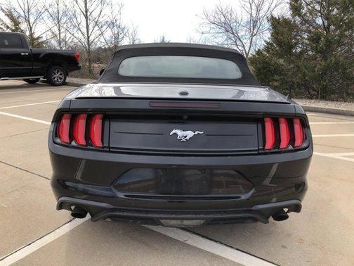 2021 Ford Mustang EcoBoost
