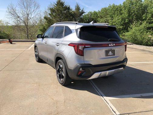 2024 Kia Seltos EX