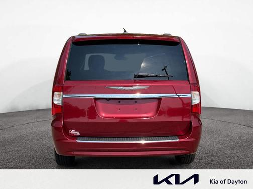 2013 Chrysler Town & Country Touring-L