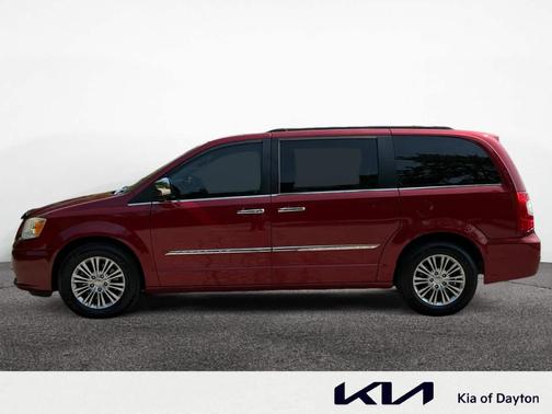 2013 Chrysler Town & Country Touring-L