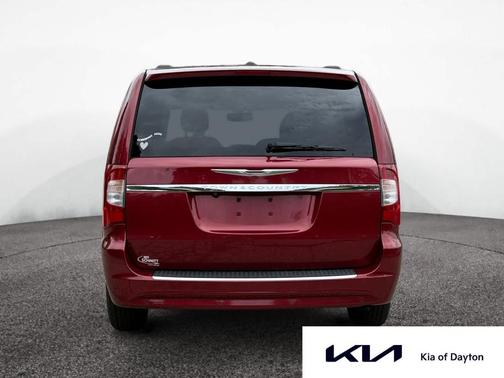 2013 Chrysler Town & Country Touring-L