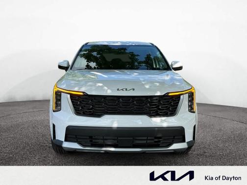 Glacial White Pearl 2026 Kia Sorento LX