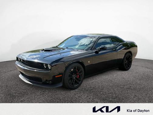 Pitch Black Clearcoat 2023 Dodge Challenger R/T Scat Pack