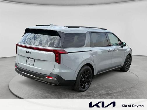 Ceramic Silver 2026 Kia Carnival SX Prestige