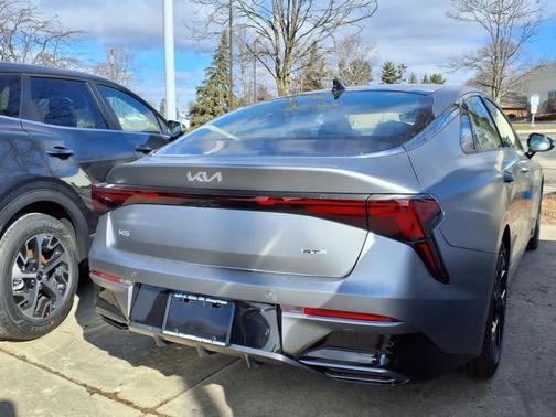 2025 Kia K5 GT-Line