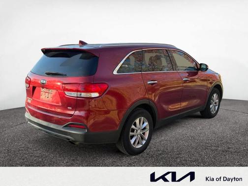 2017 Kia Sorento LX