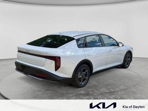 Snow White Pearl 2026 Kia K4