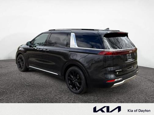 2024 Kia Carnival SX